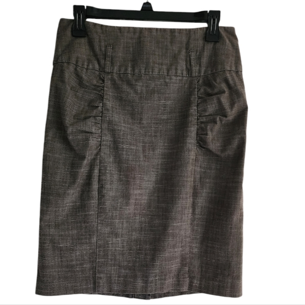 Preowned IZ Byer Juniors Skirt.